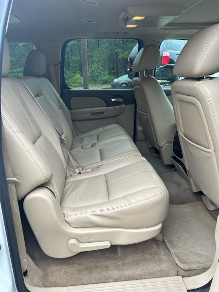 GMC Yukon XL SLT-1 1/2 Ton 4WD 2012