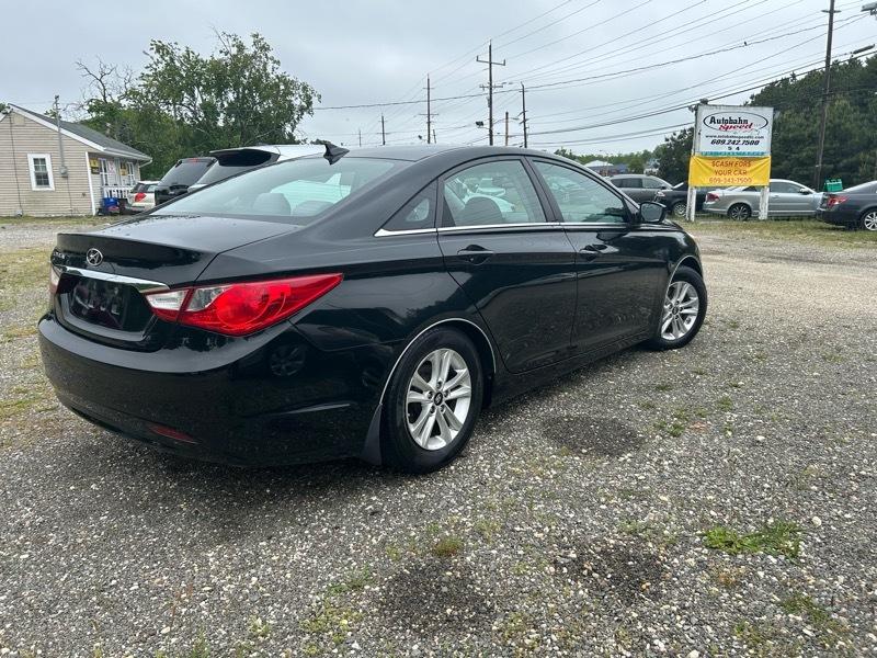 Hyundai Sonata 4dr Sdn 2.4L Auto GLS 2012