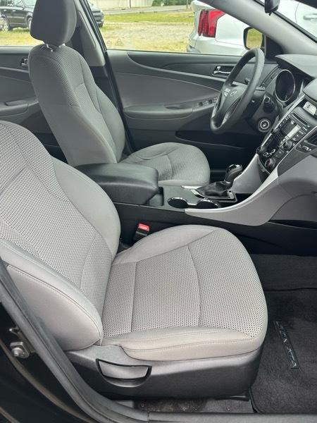 Hyundai Sonata 4dr Sdn 2.4L Auto GLS 2012