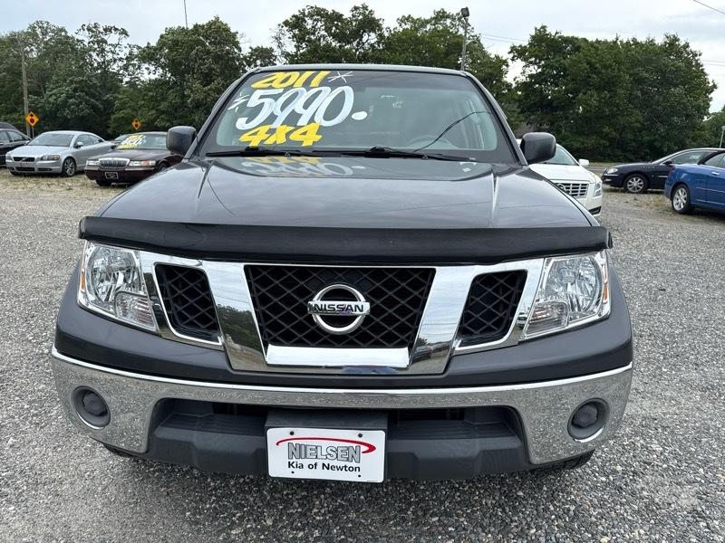 Nissan Frontier 2017.5 Crew Cab 4x4 SV V6 Auto 2011