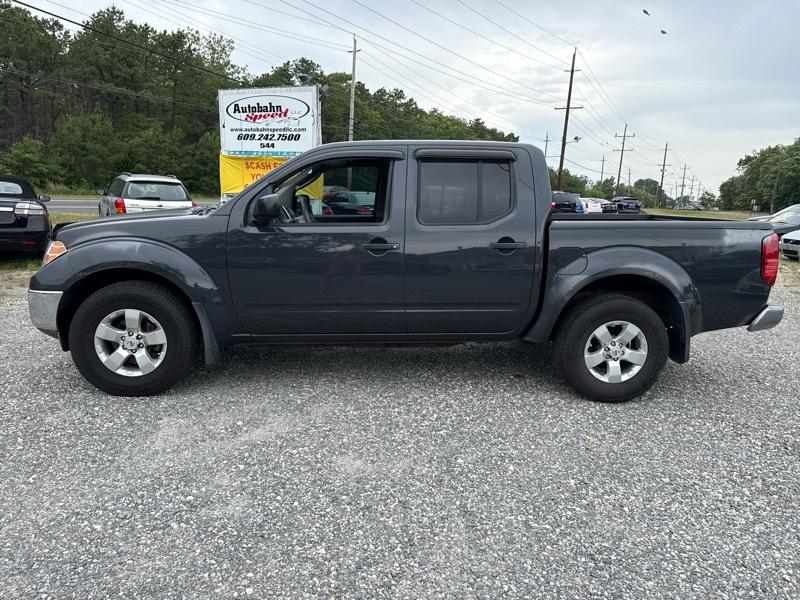 Nissan Frontier 2017.5 Crew Cab 4x4 SV V6 Auto 2011