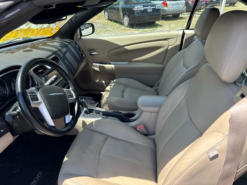 Chrysler 200 Limited Convertible 2012
