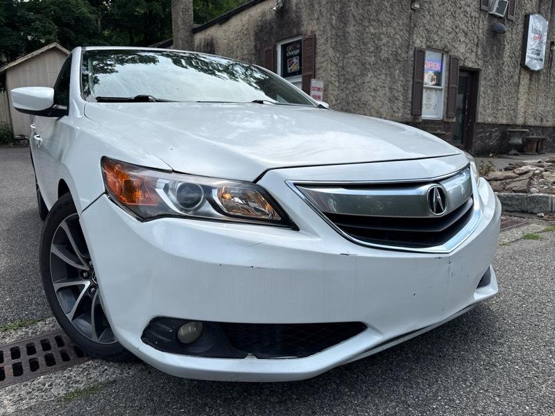 Acura ILX 5-Spd AT w/ Premium Package 2013
