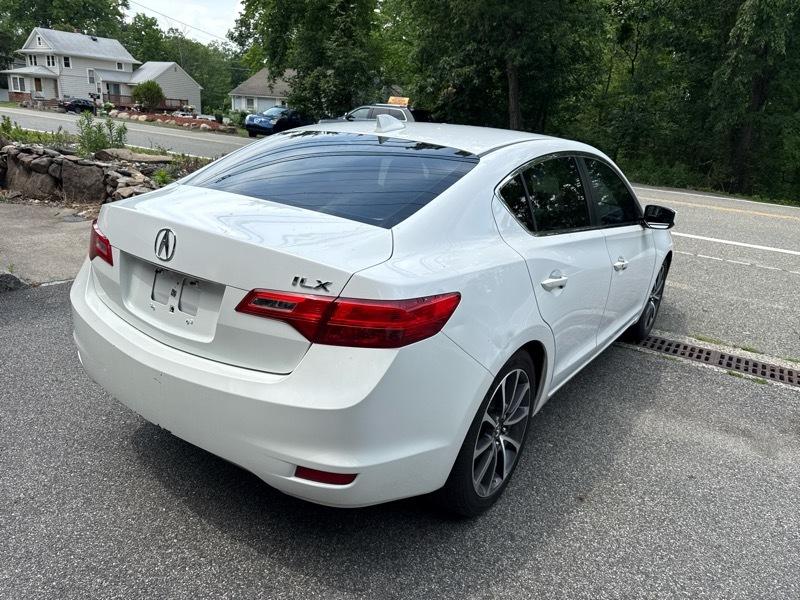 Acura ILX 5-Spd AT w/ Premium Package 2013
