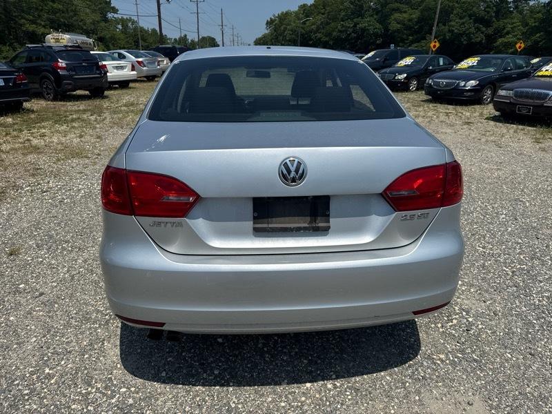 Volkswagen Jetta SE 2012