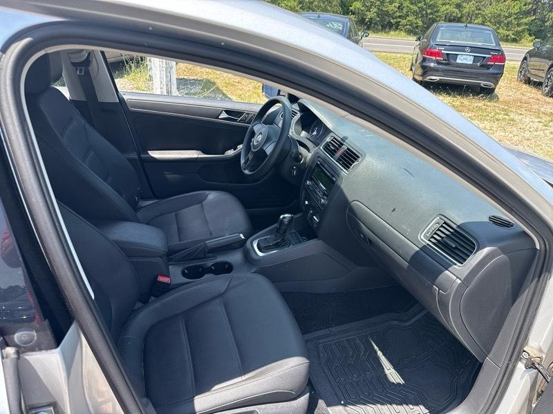 Volkswagen Jetta SE 2012