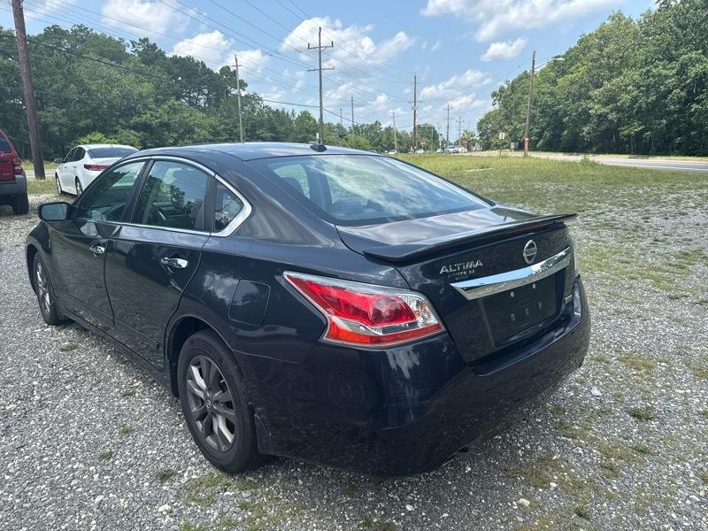 Nissan Altima 2.5 SV 2015