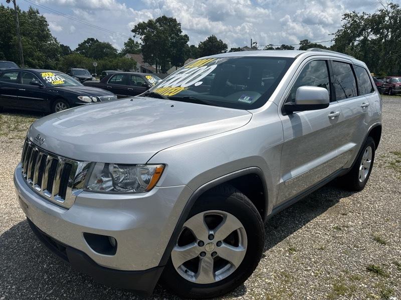 Jeep Grand Cherokee Laredo 4WD 2011