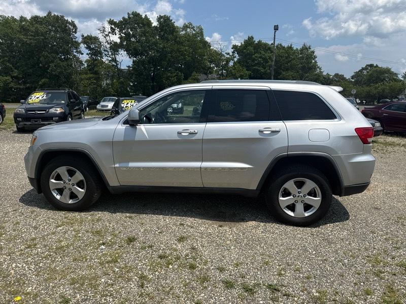 Jeep Grand Cherokee Laredo 4WD 2011