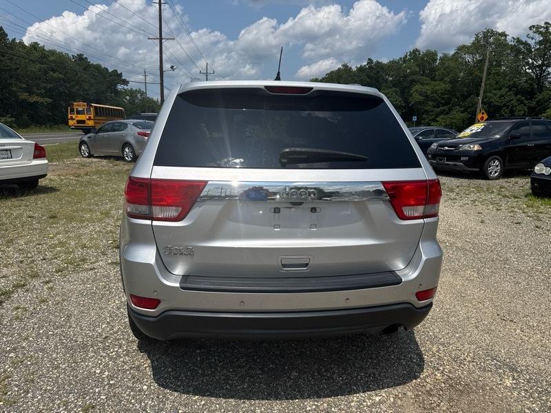 Jeep Grand Cherokee Laredo 4WD 2011