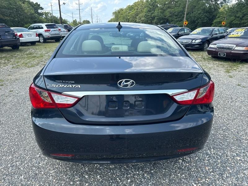 Hyundai Sonata 4dr Sdn 2.4L Auto GLS 2012