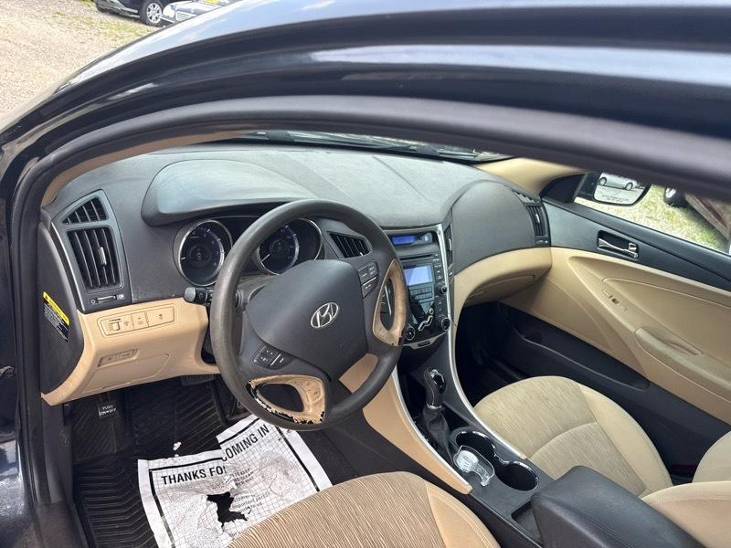 Hyundai Sonata 4dr Sdn 2.4L Auto GLS 2012