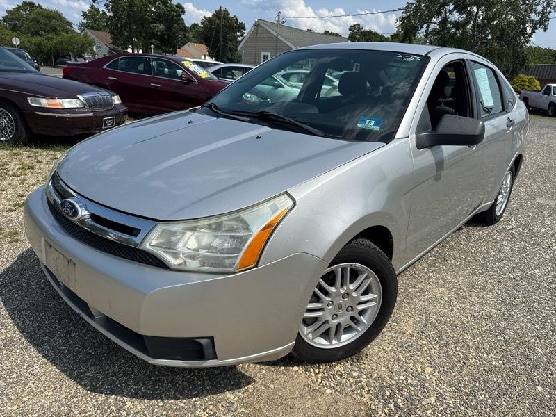 Ford Focus SE Sedan 2010