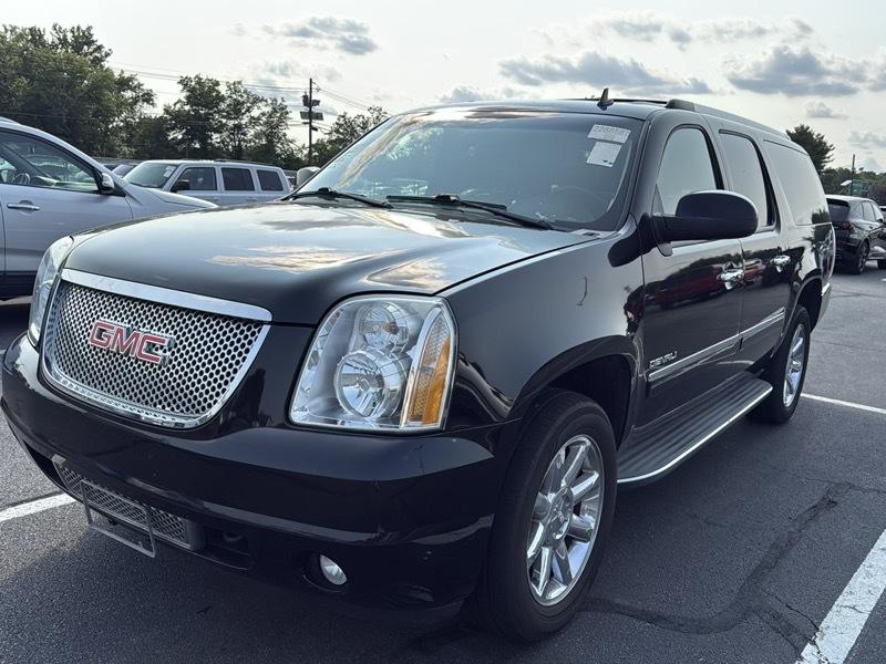 2011 GMC Yukon Denali XL 4WD