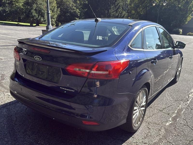 Ford Focus Titanium Sedan 2016