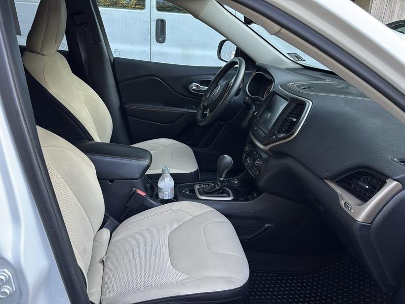 Jeep Cherokee Latitude 4WD 2016