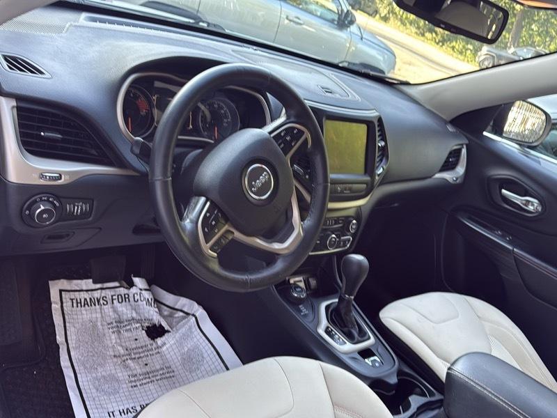 Jeep Cherokee Latitude 4WD 2016