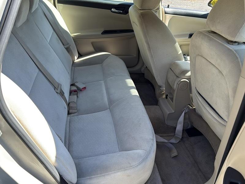 Chevrolet Impala LS 2009