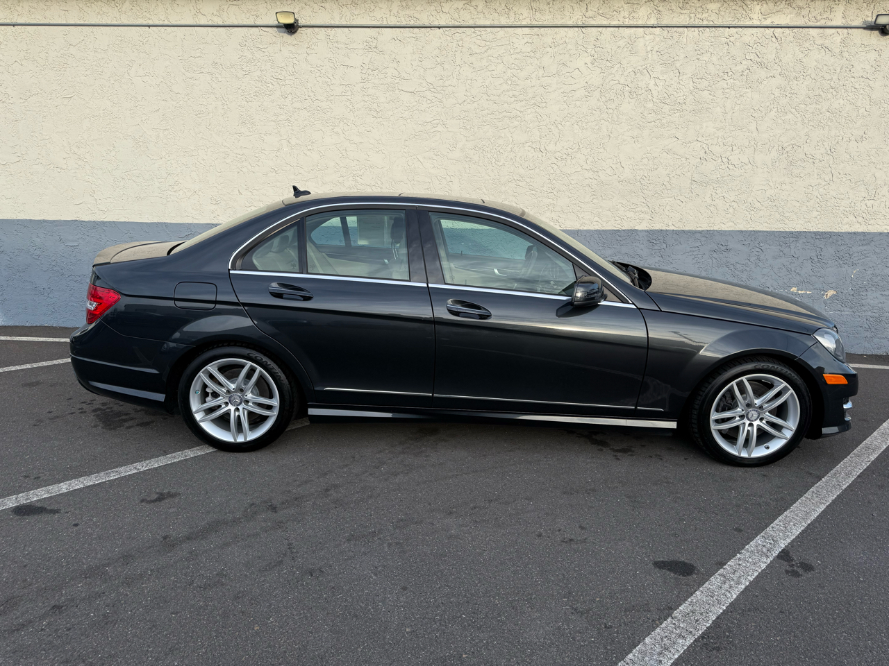 Mercedes-Benz C-Class 4dr Sdn C 300 Sport 4MATIC 2014