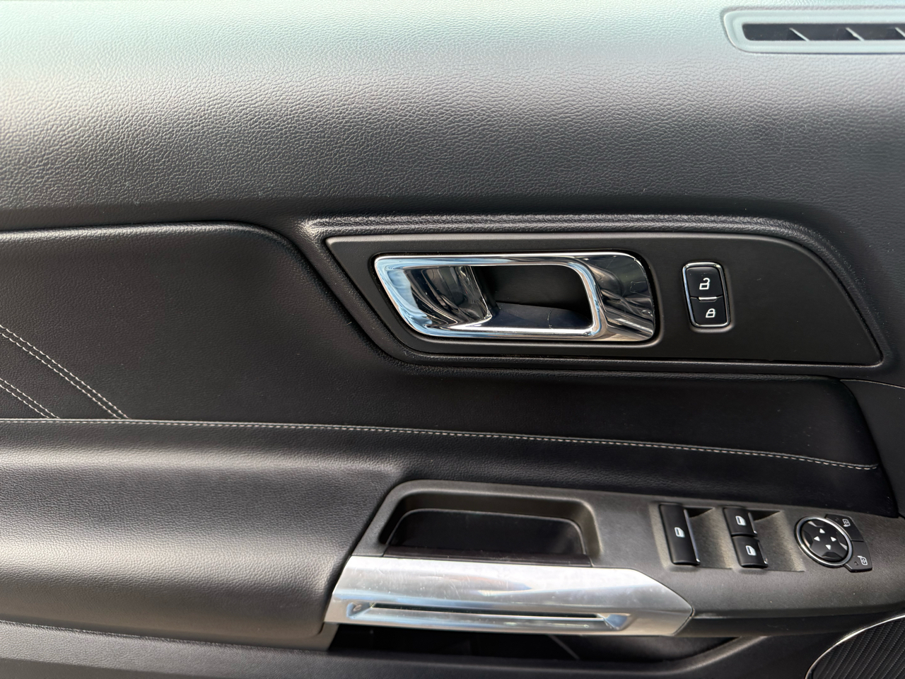 Ford Mustang 2dr Conv EcoBoost Premium 2015