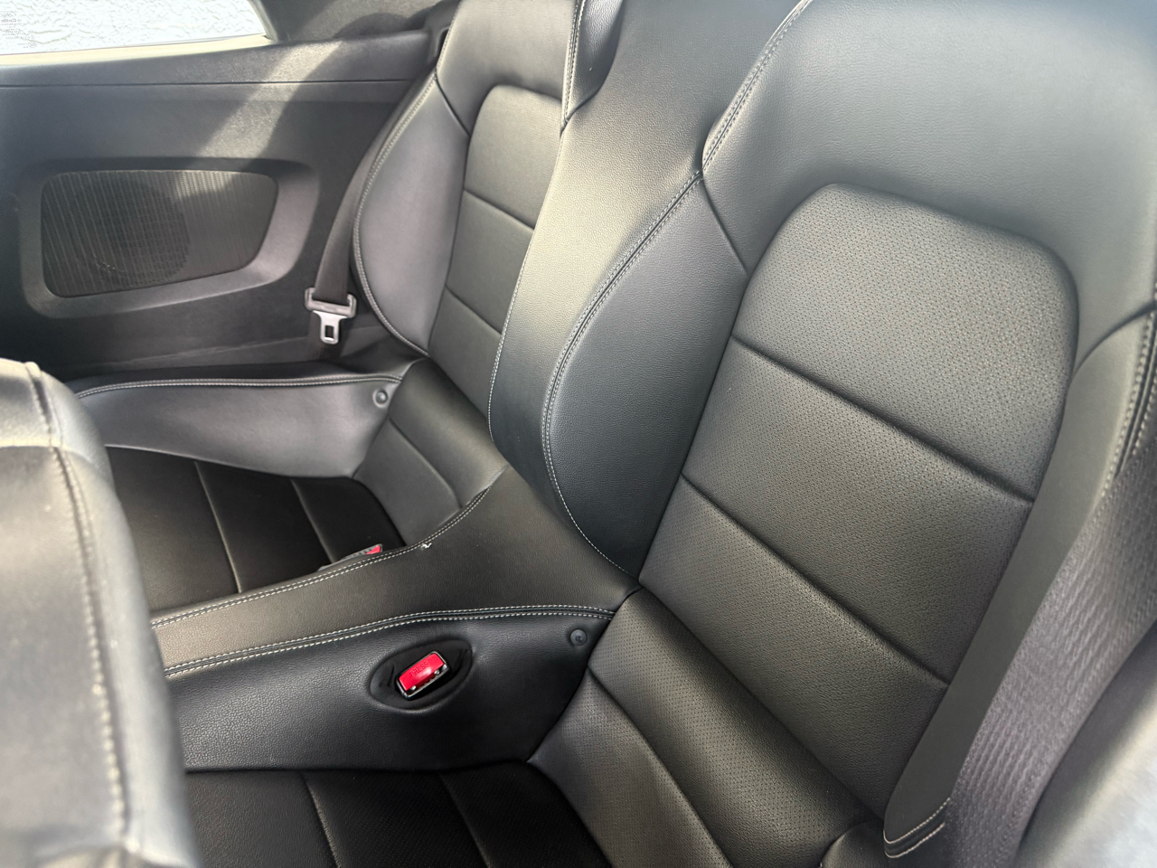 Ford Mustang 2dr Conv EcoBoost Premium 2015