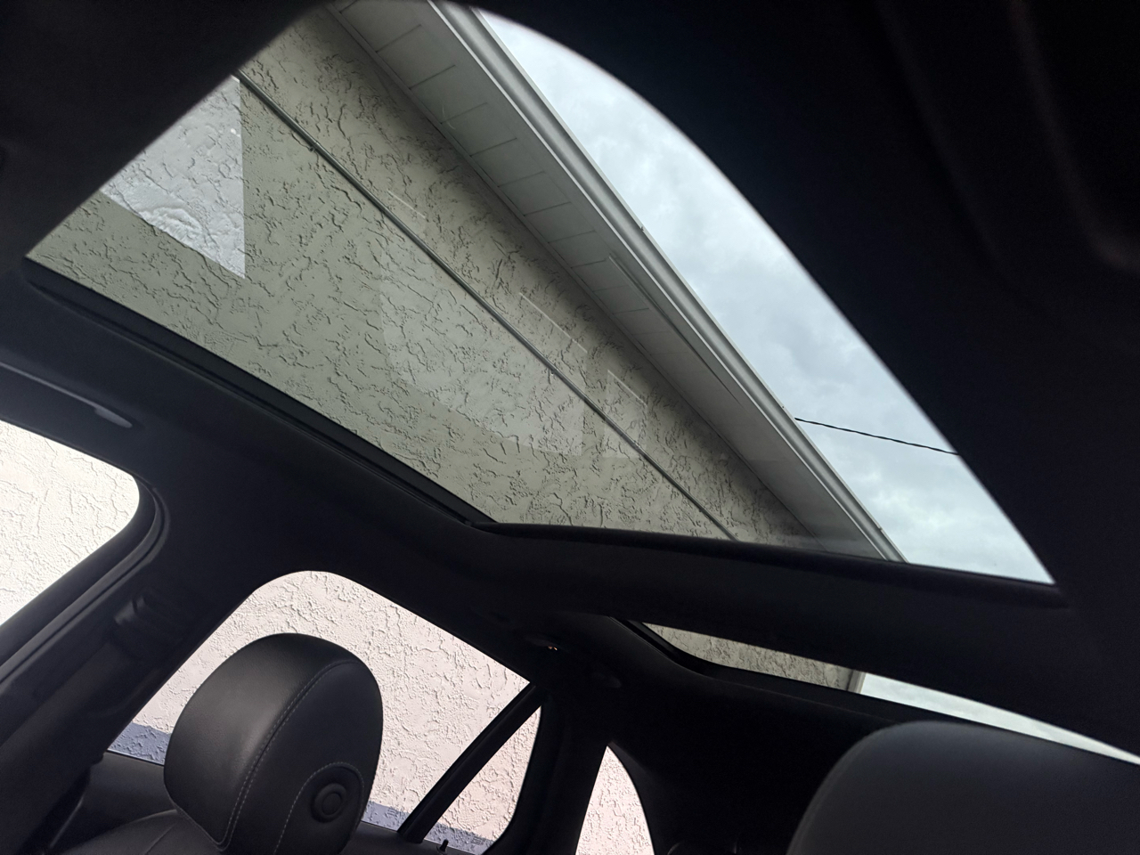 Mercedes-Benz GLC GLC 300 4MATIC SUV 2019 Mercedes-Benz GLC GLC 300 4MATIC SUV 2019