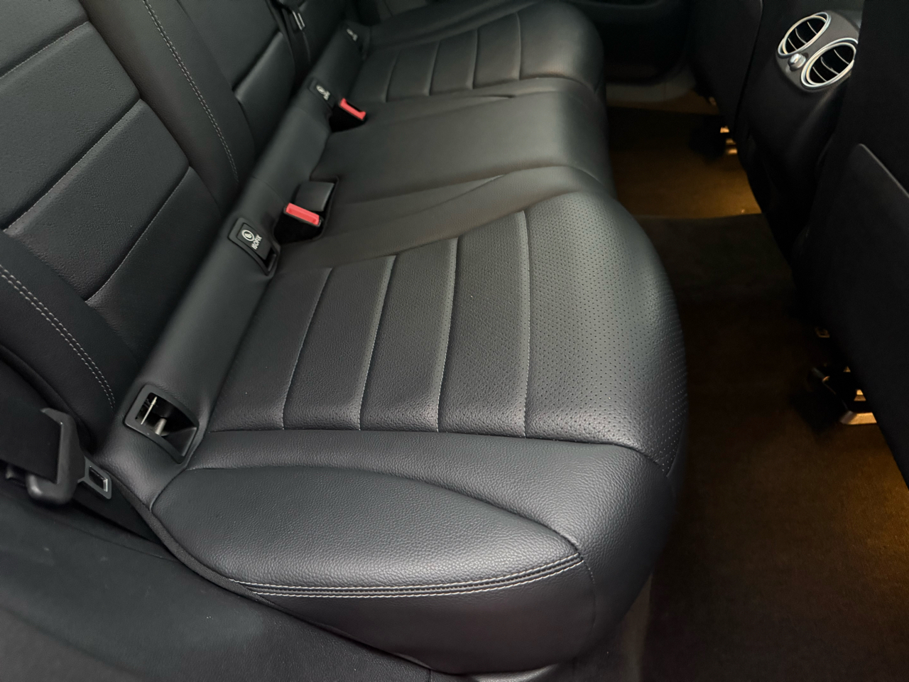 Mercedes-Benz GLC GLC 300 4MATIC SUV 2019 Mercedes-Benz GLC GLC 300 4MATIC SUV 2019