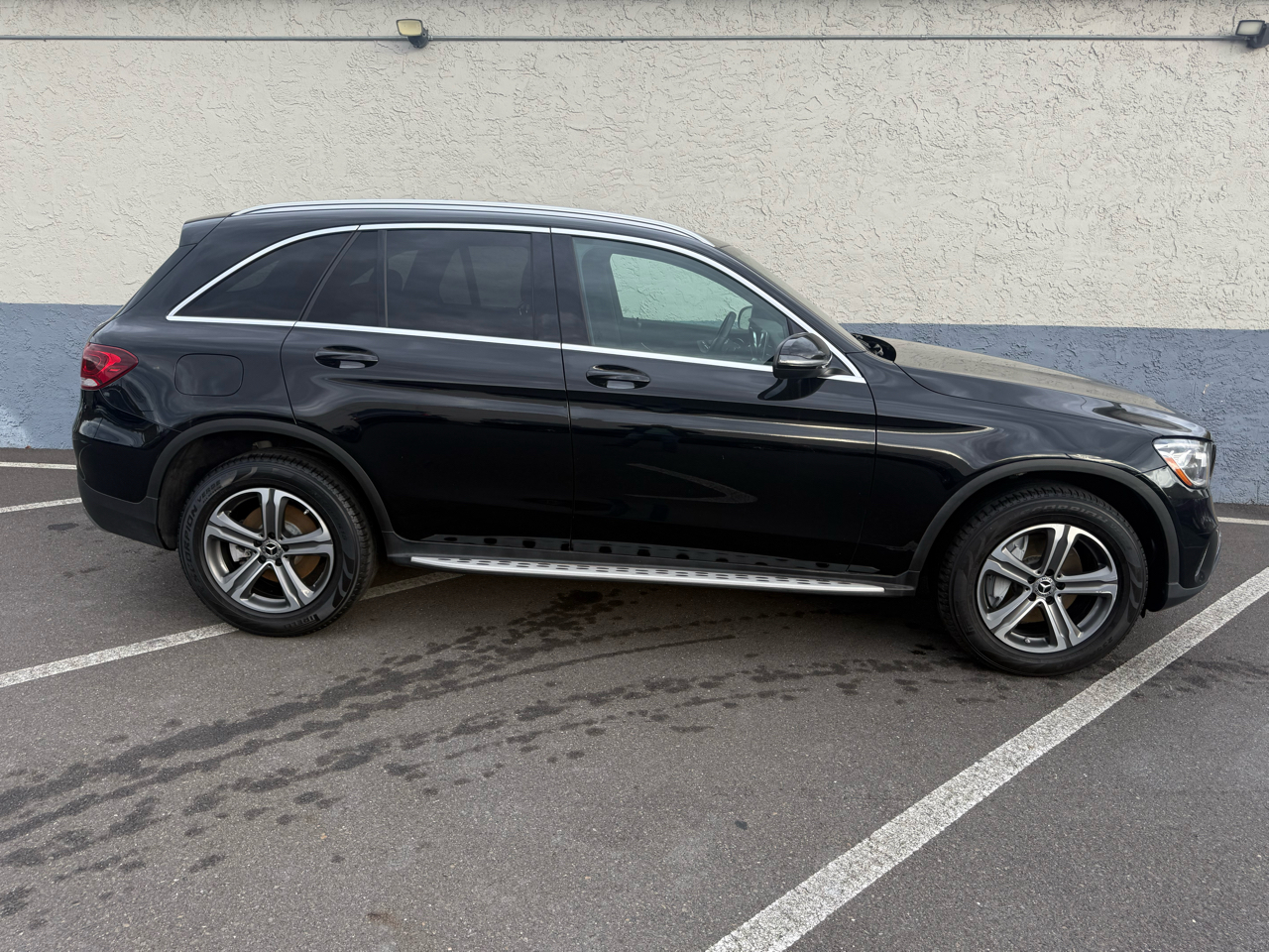 Mercedes-Benz GLC GLC 300 4MATIC SUV 2020 Mercedes-Benz GLC GLC 300 4MATIC SUV 2020