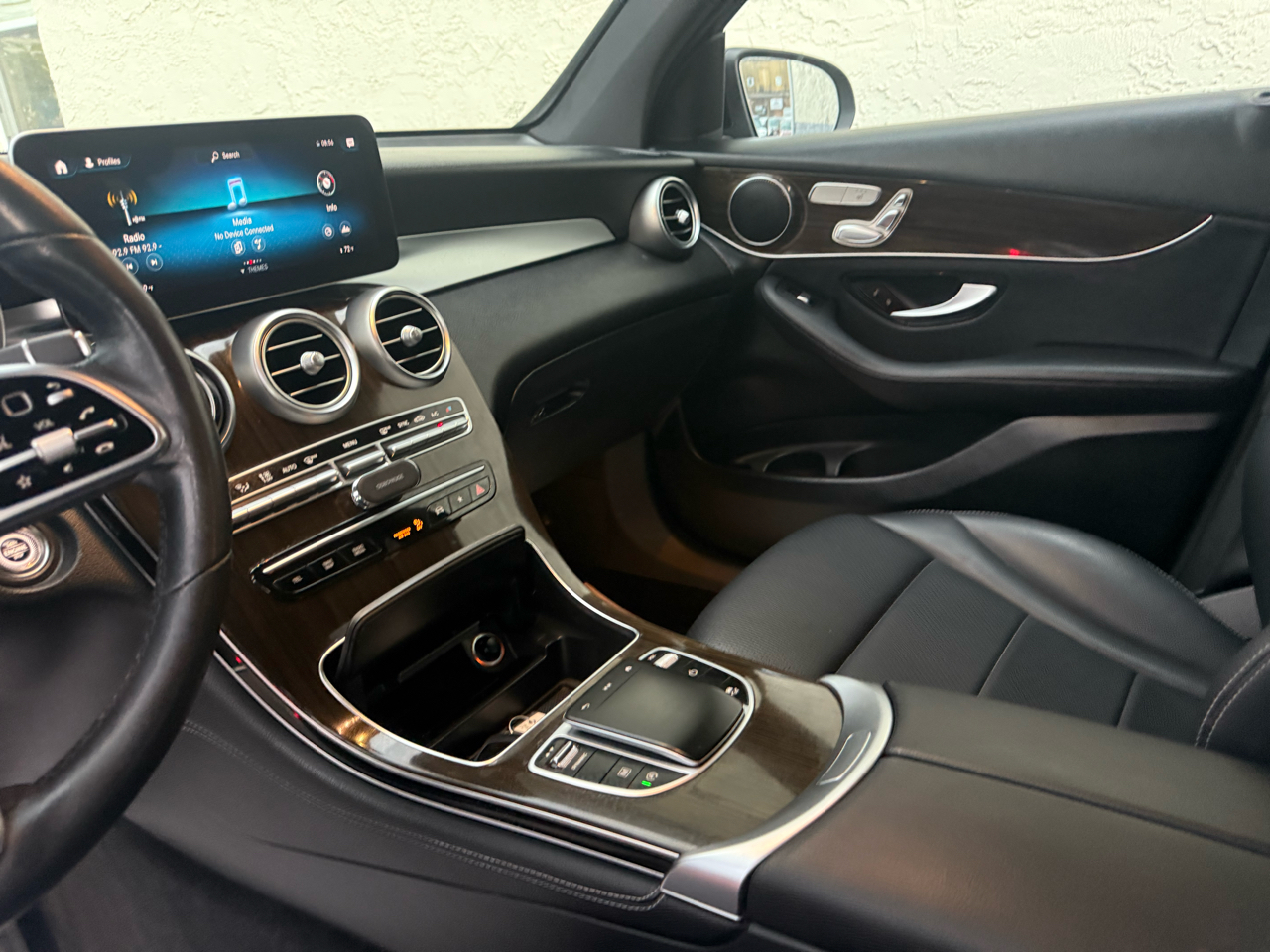 Mercedes-Benz GLC GLC 300 4MATIC SUV 2020 Mercedes-Benz GLC GLC 300 4MATIC SUV 2020