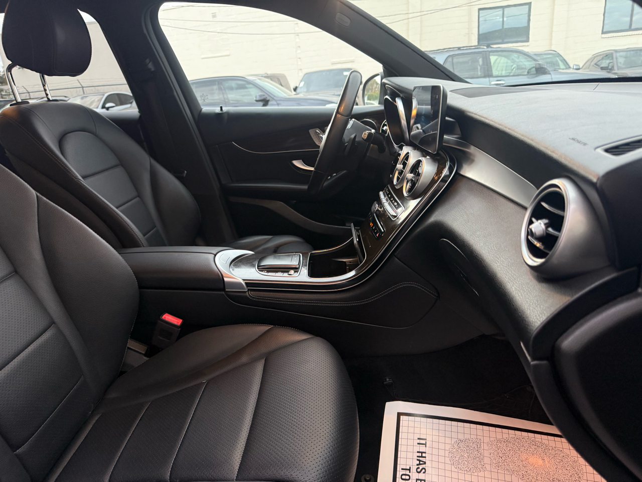 Mercedes-Benz GLC GLC 300 4MATIC SUV 2020 Mercedes-Benz GLC GLC 300 4MATIC SUV 2020