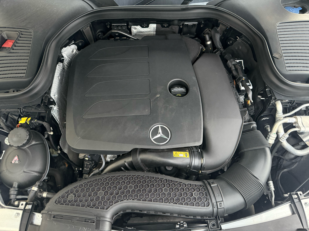 Mercedes-Benz GLC GLC 300 4MATIC SUV 2020 Mercedes-Benz GLC GLC 300 4MATIC SUV 2020