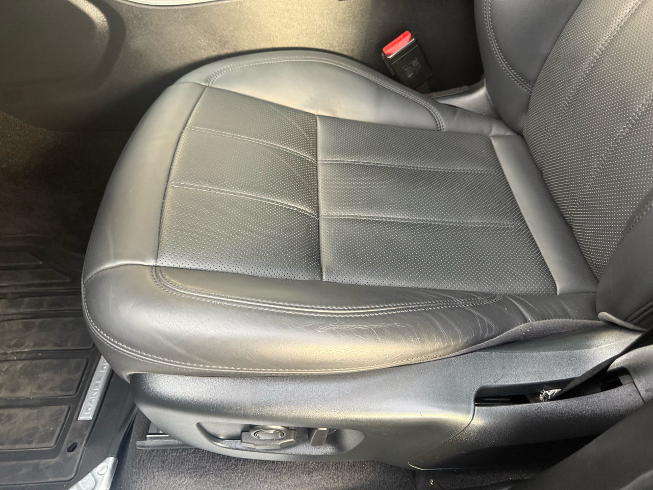 Land Rover Range Rover Sport V8 Supercharged Dynamic 2019 Land Rover Range Rover Sport V8 Supercharged Dynamic 2019