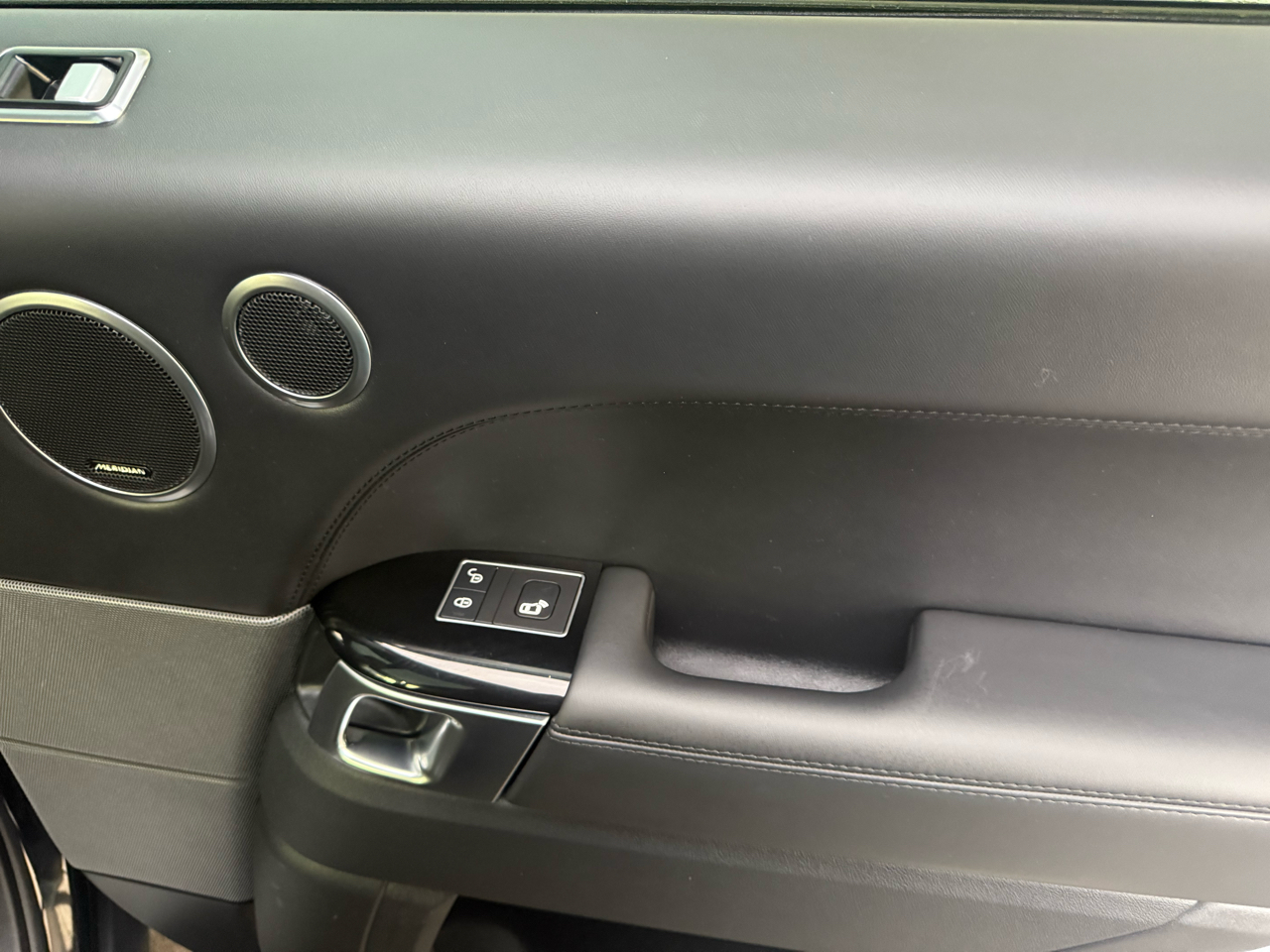 Land Rover Range Rover Sport V8 Supercharged Dynamic 2019 Land Rover Range Rover Sport V8 Supercharged Dynamic 2019