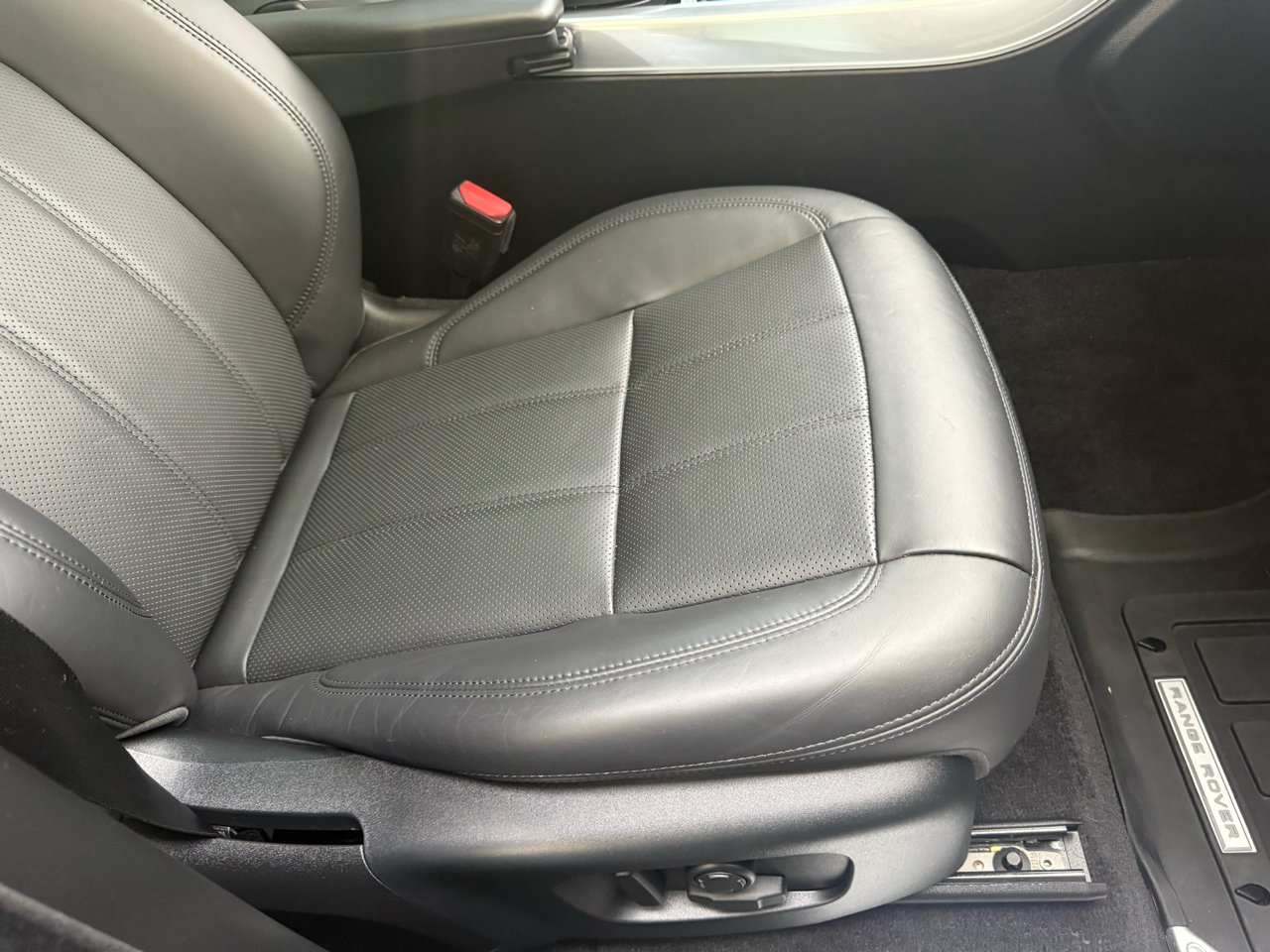 Land Rover Range Rover Sport V8 Supercharged Dynamic 2019 Land Rover Range Rover Sport V8 Supercharged Dynamic 2019