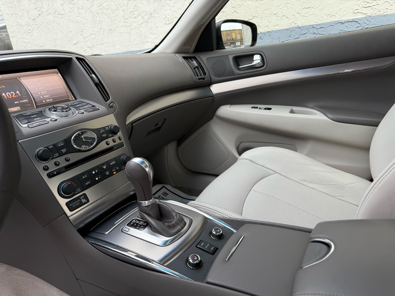 Infiniti G25 Sedan 4dr x AWD 2012 Infiniti G25 Sedan 4dr x AWD 2012