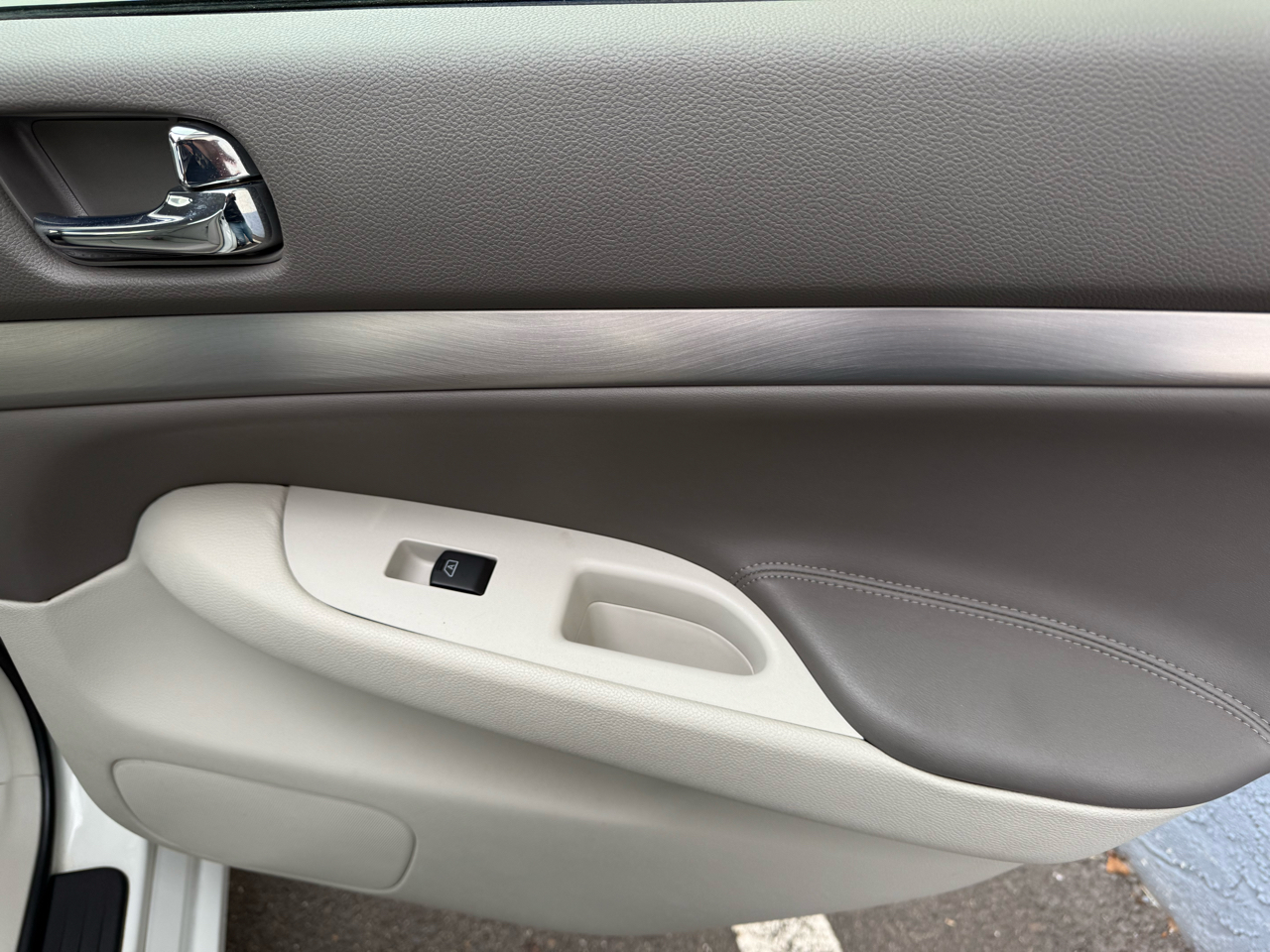 Infiniti G25 Sedan 4dr x AWD 2012 Infiniti G25 Sedan 4dr x AWD 2012