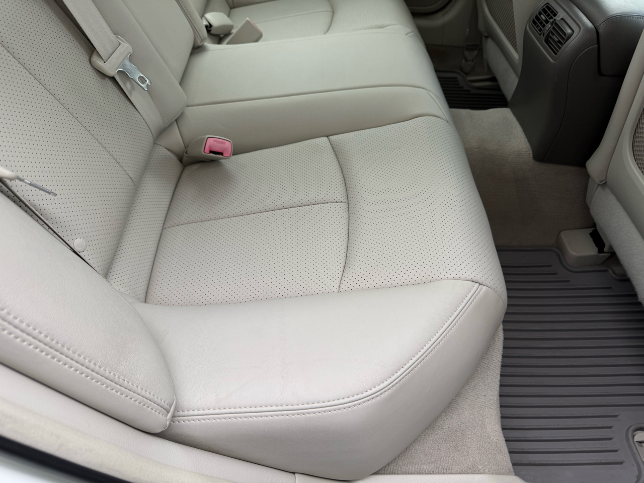 Infiniti G25 Sedan 4dr x AWD 2012 Infiniti G25 Sedan 4dr x AWD 2012