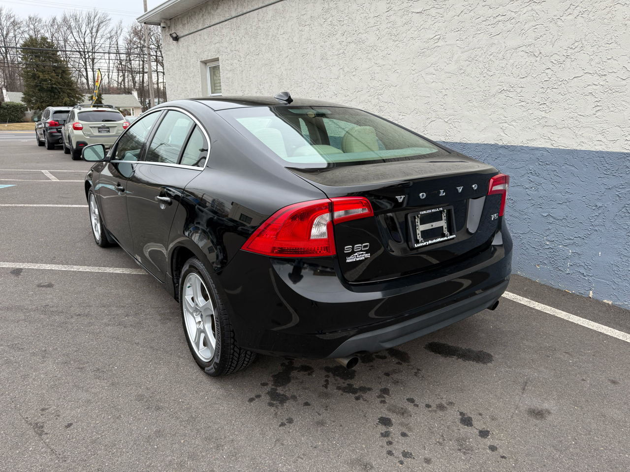 Volvo S60 FWD 4dr Sdn T5 2012