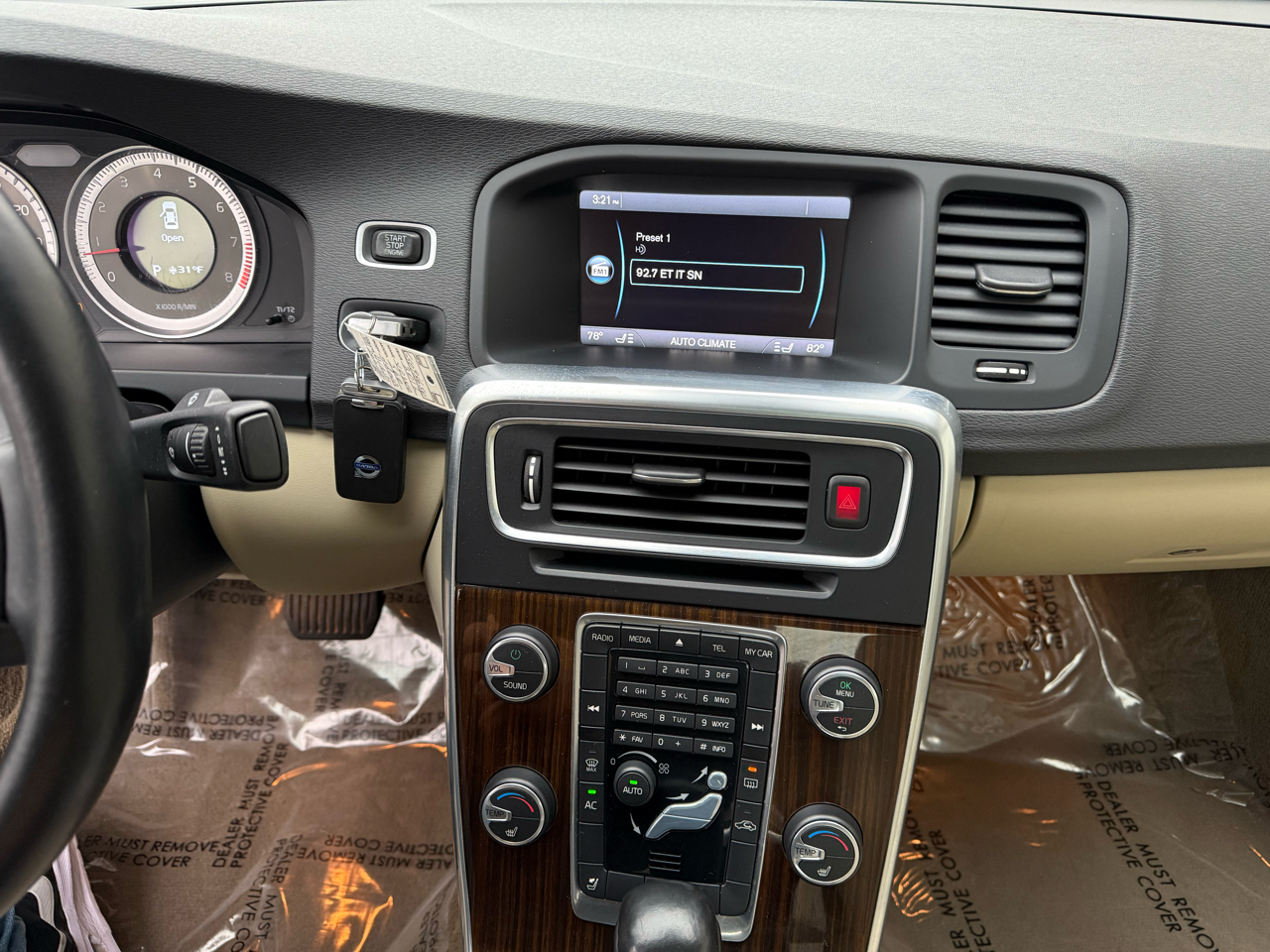 Volvo S60 FWD 4dr Sdn T5 2012