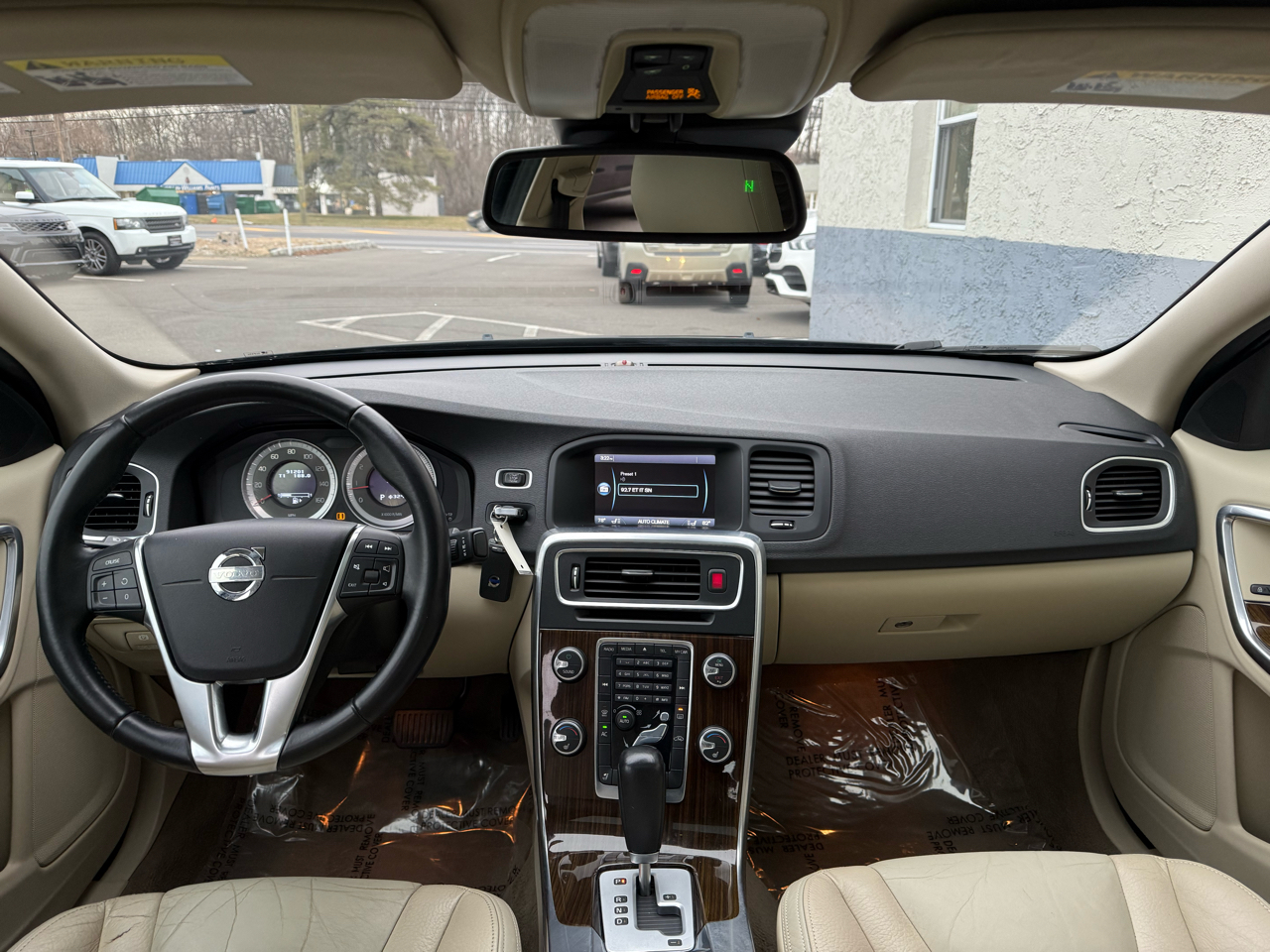 Volvo S60 FWD 4dr Sdn T5 2012