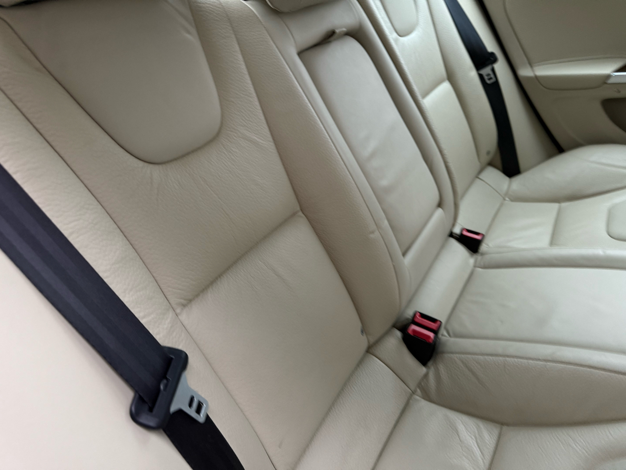 Volvo S60 FWD 4dr Sdn T5 2012