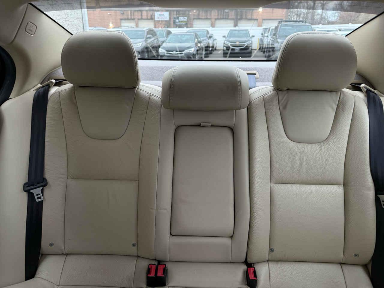 Volvo S60 FWD 4dr Sdn T5 2012