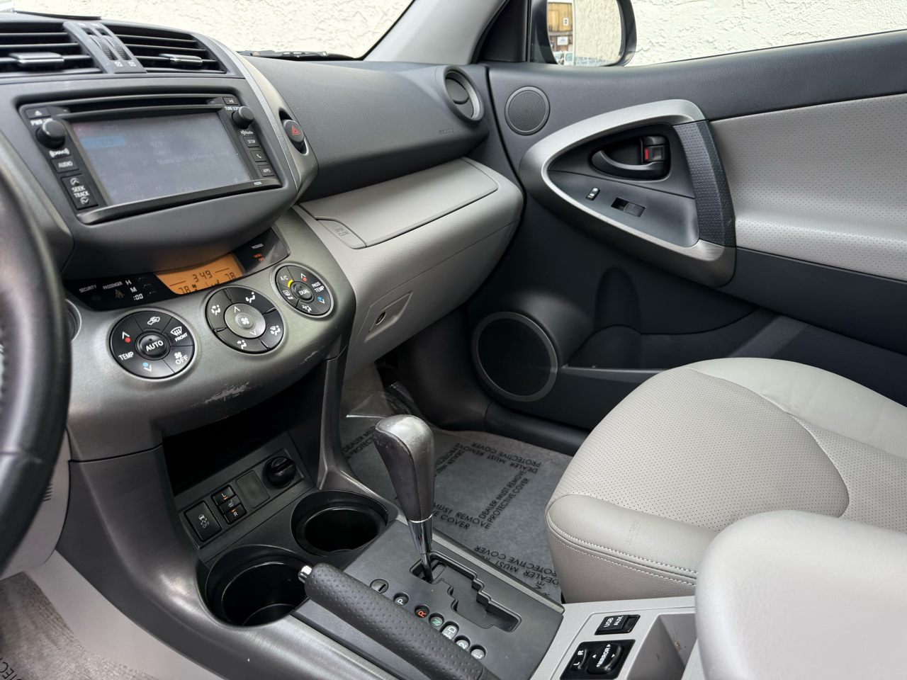 Toyota RAV4 4WD 4dr I4 Limited (Natl) 2012