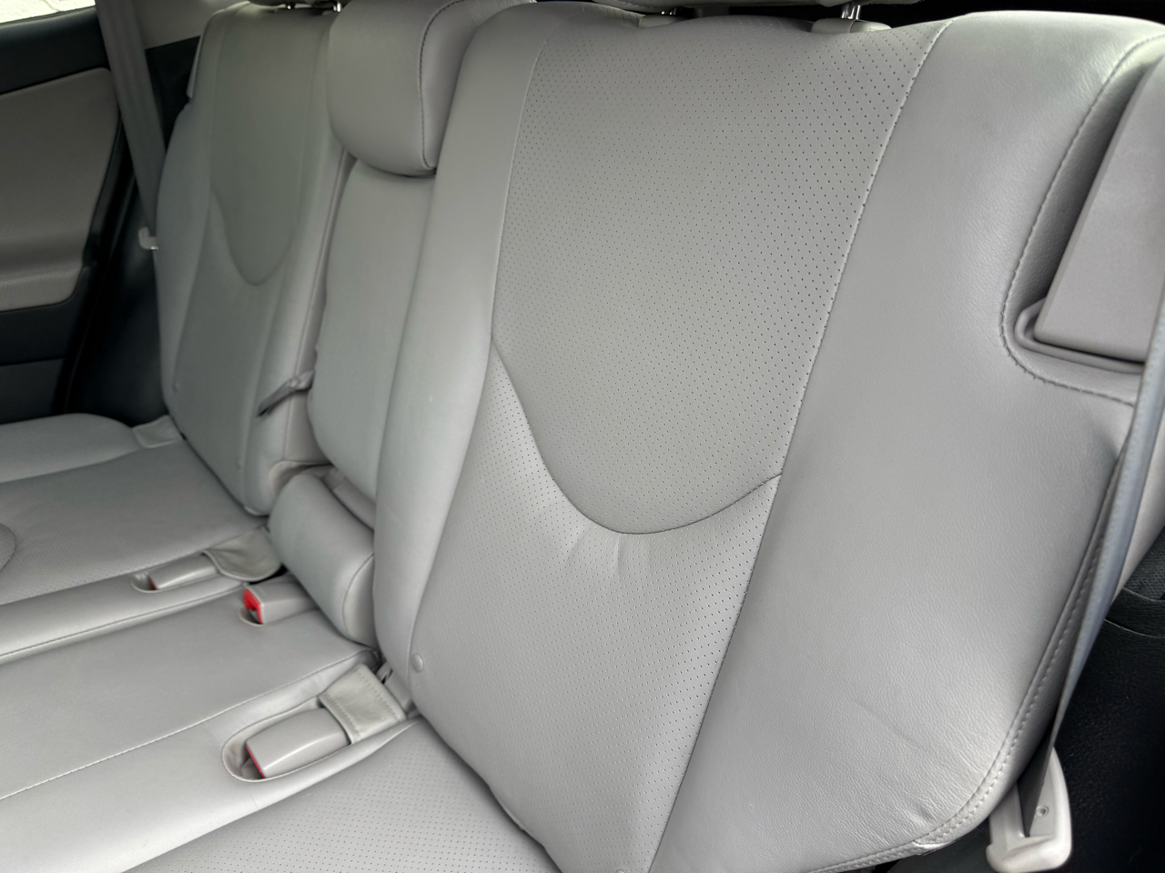 Toyota RAV4 4WD 4dr I4 Limited (Natl) 2012