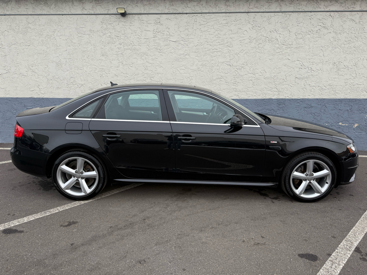 Audi A4 4dr Sdn Auto quattro 2.0T Premium Plus 2012