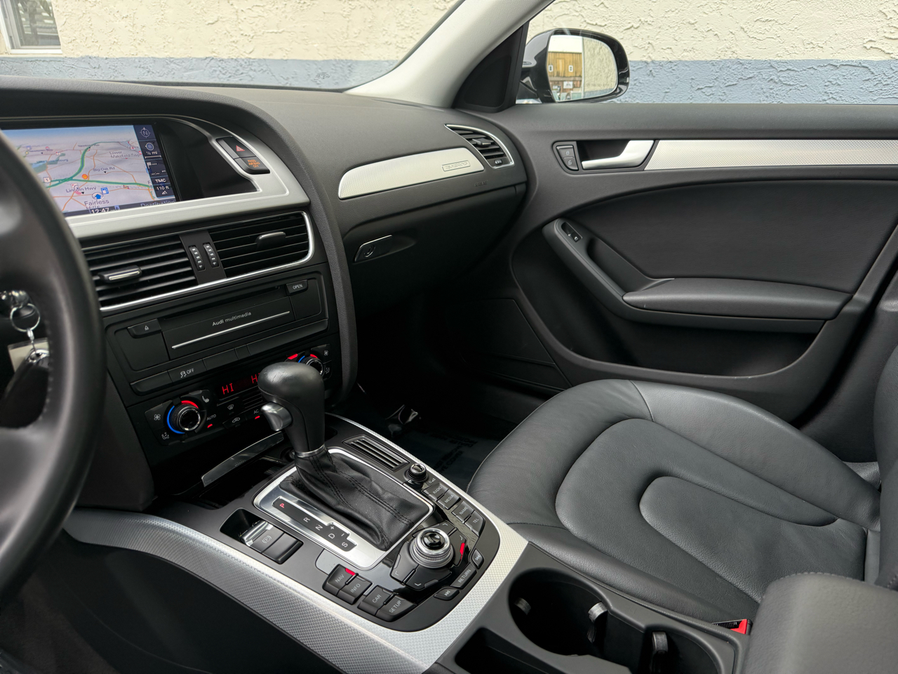 Audi A4 4dr Sdn Auto quattro 2.0T Premium Plus 2012