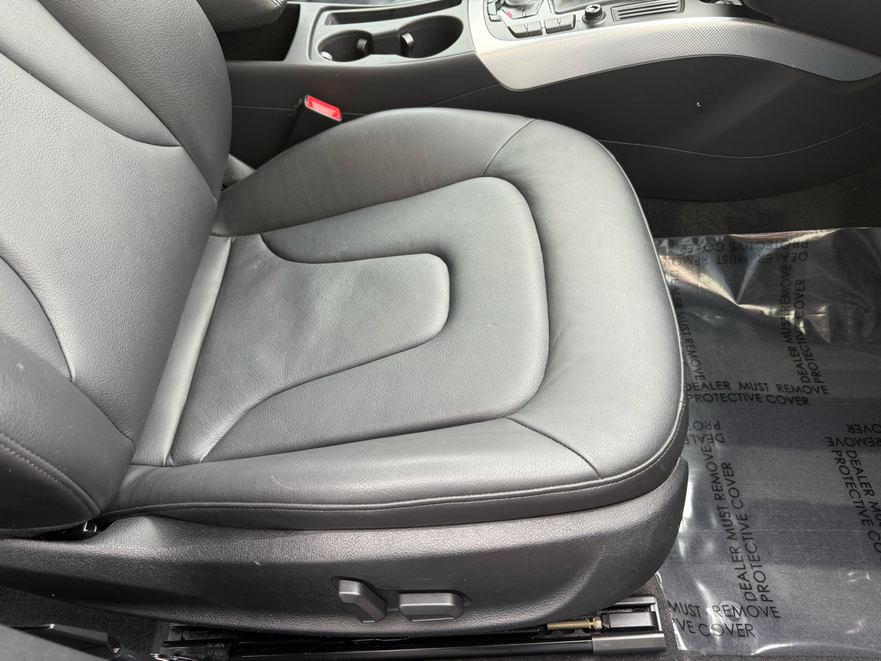 Audi A4 4dr Sdn Auto quattro 2.0T Premium Plus 2012