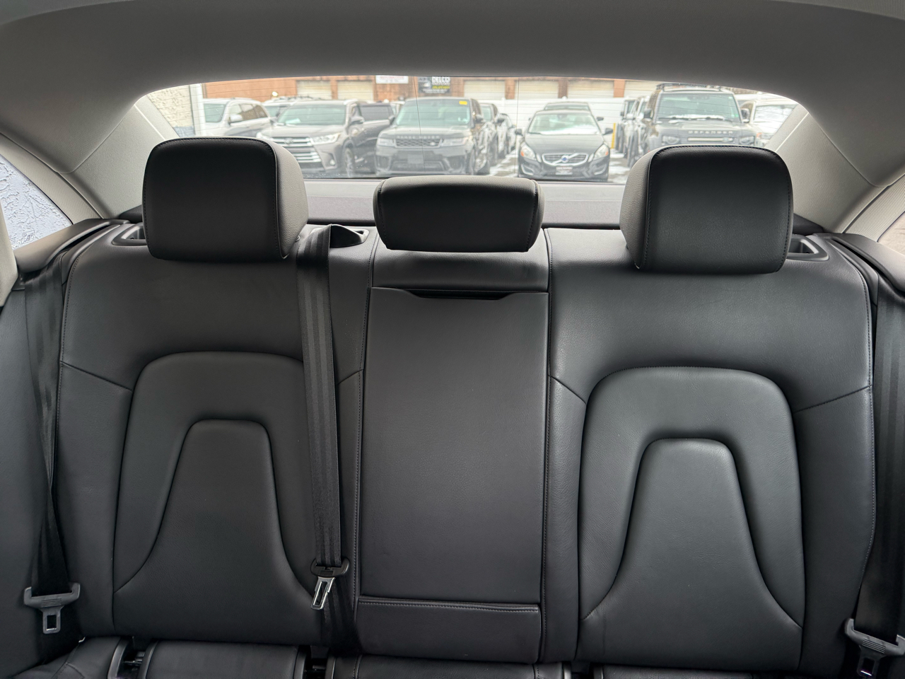 Audi A4 4dr Sdn Auto quattro 2.0T Premium Plus 2012