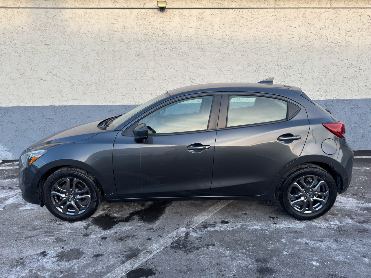 Toyota Yaris Hatchback XLE Auto (Natl) 2020