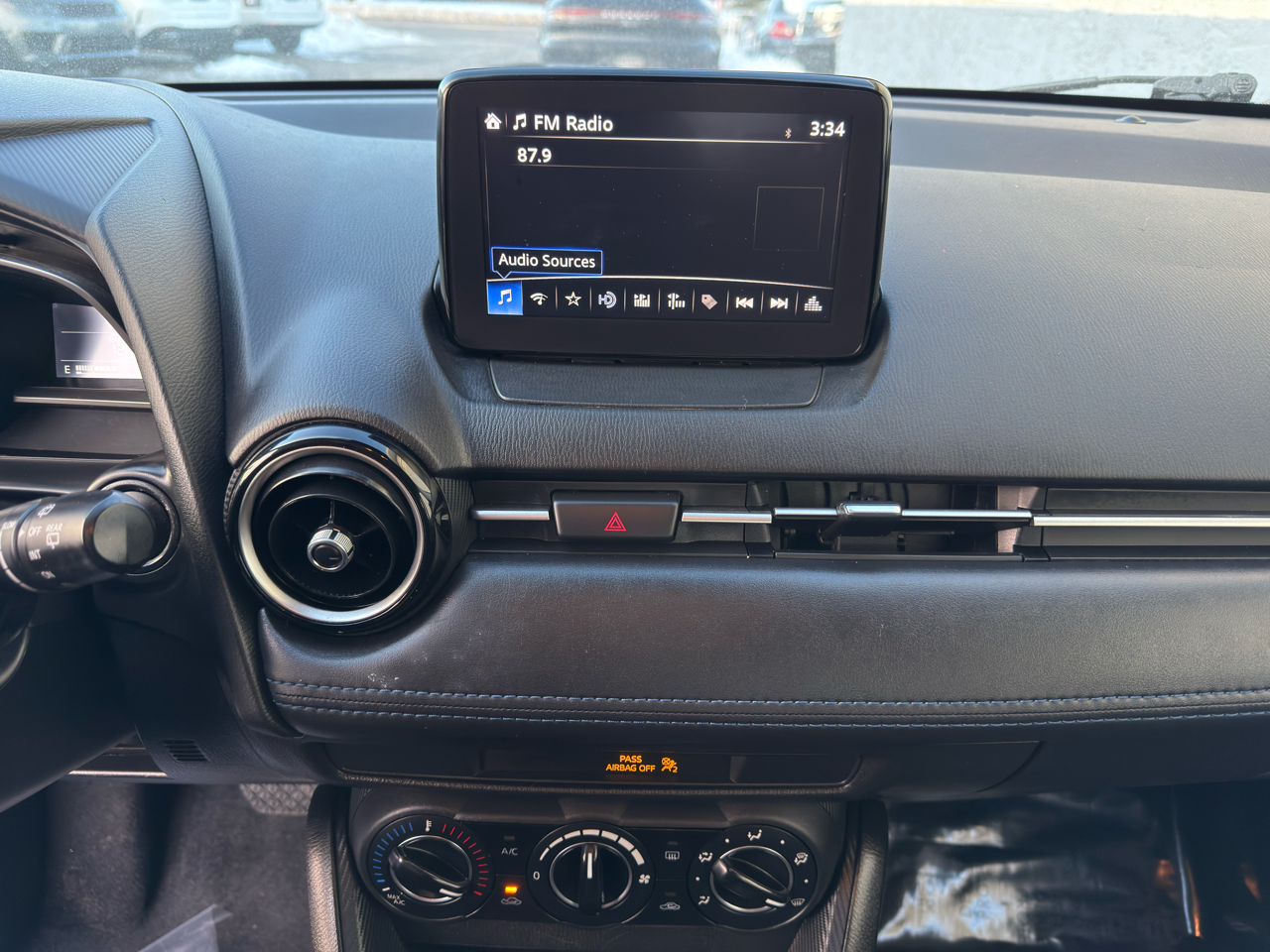 Toyota Yaris Hatchback XLE Auto (Natl) 2020